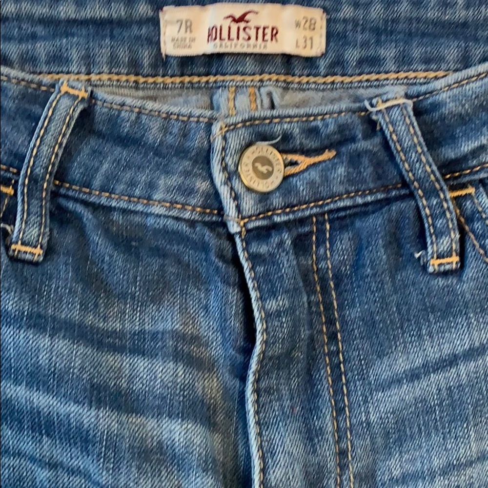 High Rise Hollister Jeans - Picture 5 of 6